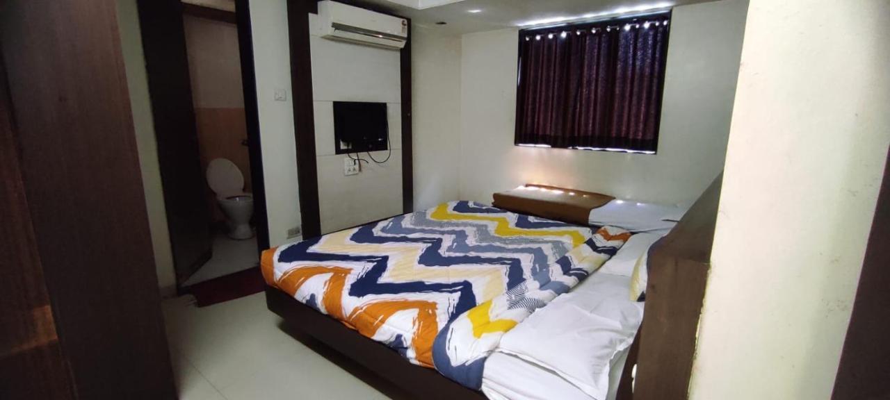 Sai Vasant Vihar Hotel Shirdi Eksteriør billede